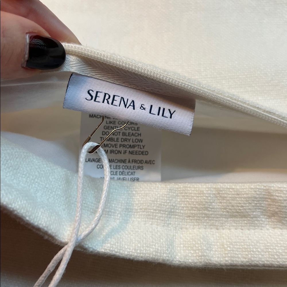 NWT! Serena & Lily Milos Pillow Cover 22” in Canvas - Picture 6 of 9